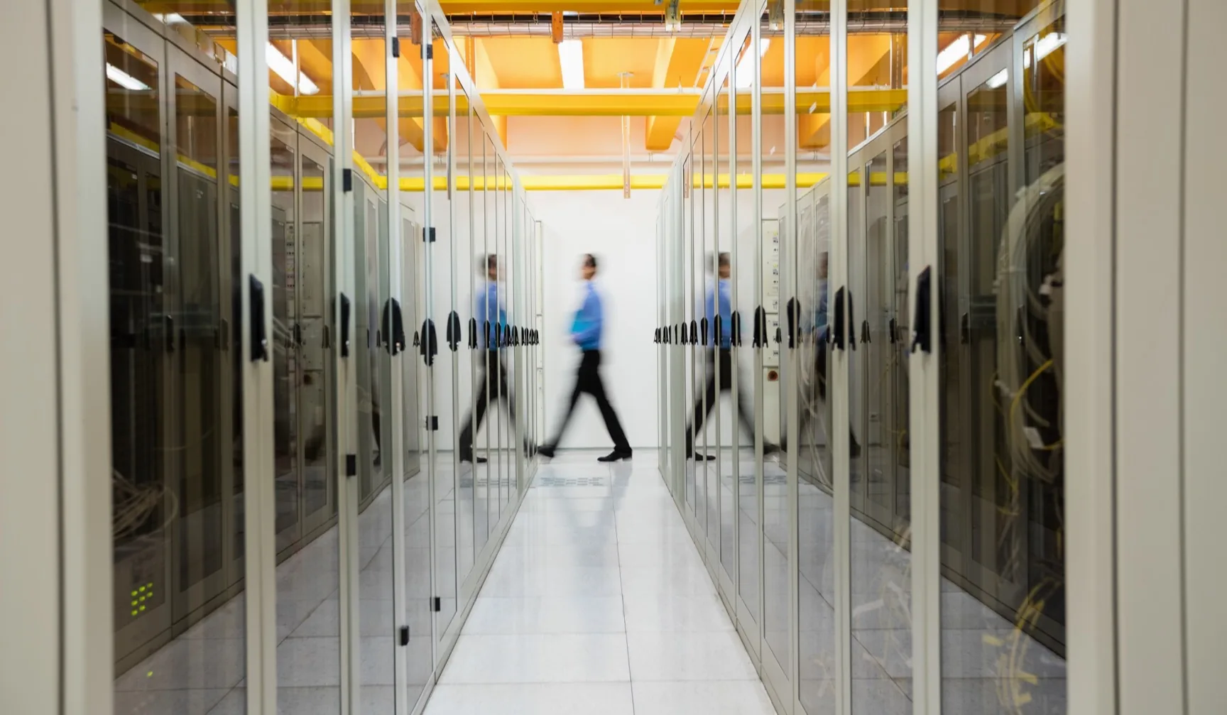 Data centre imagery 01 (bottom)