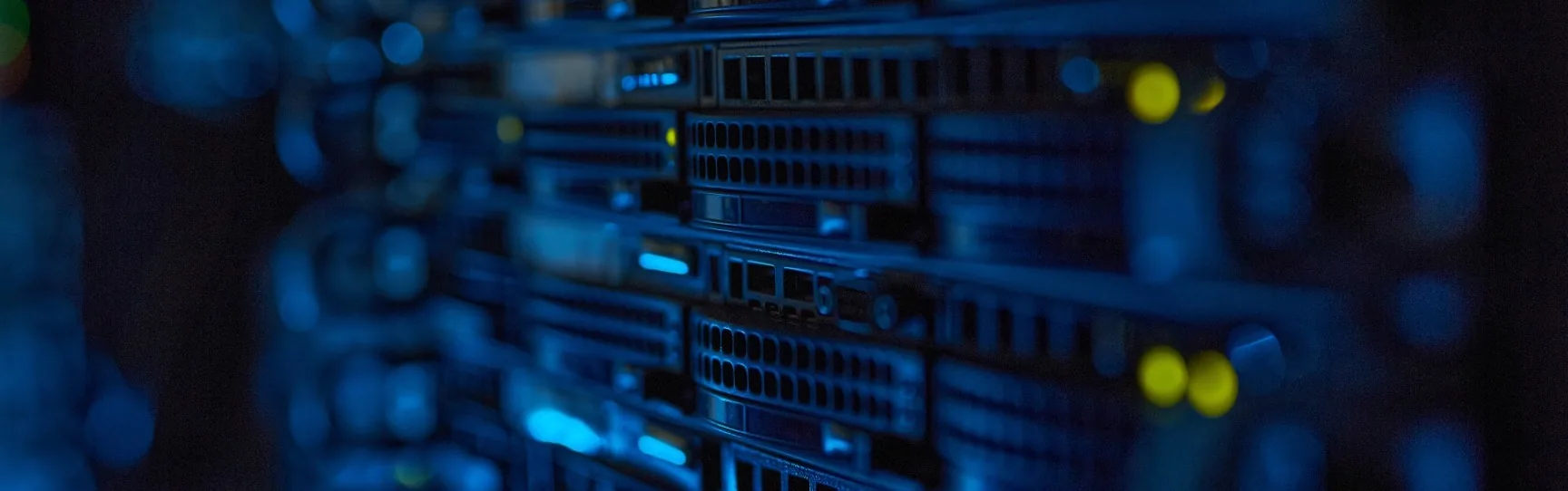 Data centre imagery 03 (banner)